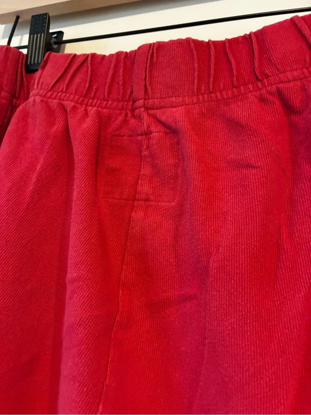 Le Bon Shoppe - French Terry Balloon Pants | Red Tulip size small - pockets - Picture 6 of 9